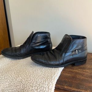 Men’s vintage leather ankle boots